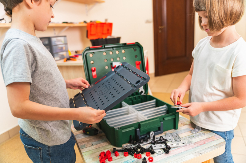 Klein 8396 Warsztat stołowy Bosch z wkrętarką Ixolino